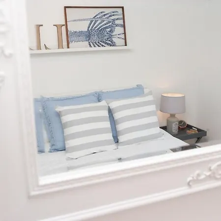 Prime Clifton Location - 2 Bedroom * Bristol