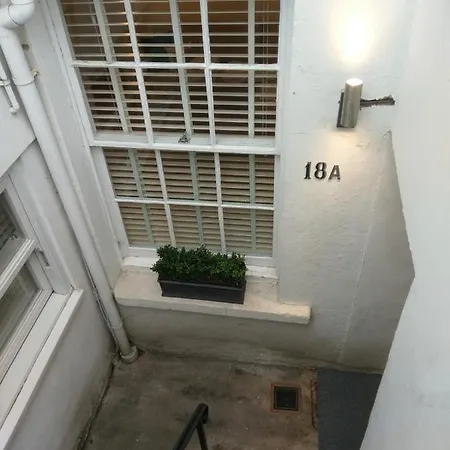 Prime Clifton Location - 2 Bedroom *